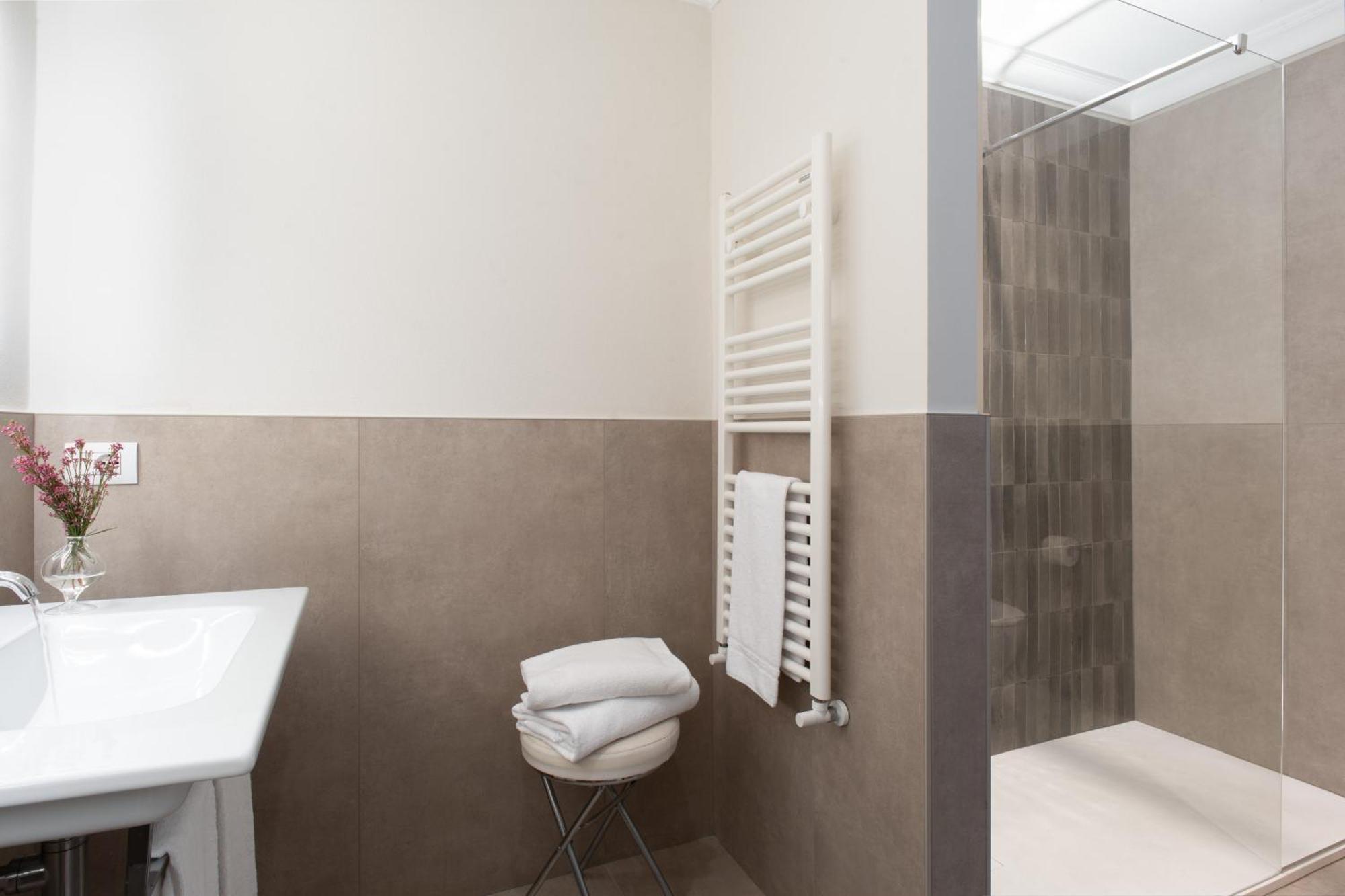 Deluxe Apartment,1698958909:JPEG
